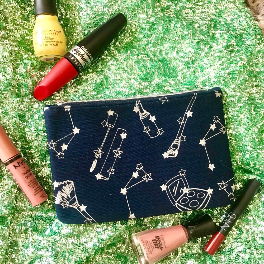 Makeup bag👛